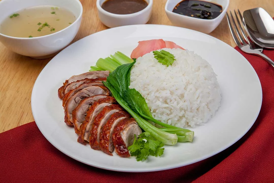 tiga_dara_Gubukan_BEBEK PEKING DAN NASI HAINAN