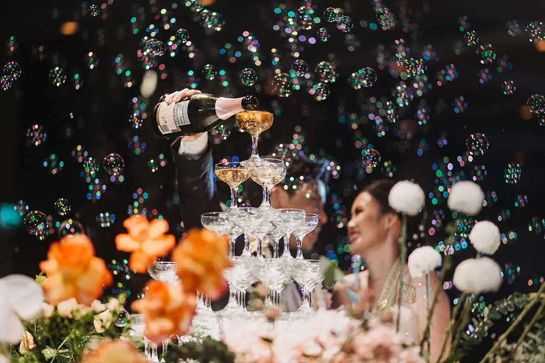 tiga_dara_Gubukan_SOFTDRINK FONTAIN / WEDDING TOAST