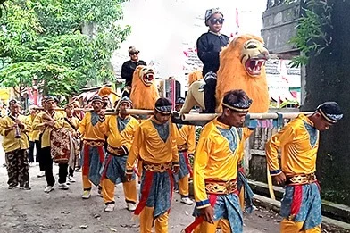 tiga_dara_Entertainments_SISINGAAN SATU SINGA KHITANAN LUAR DKI