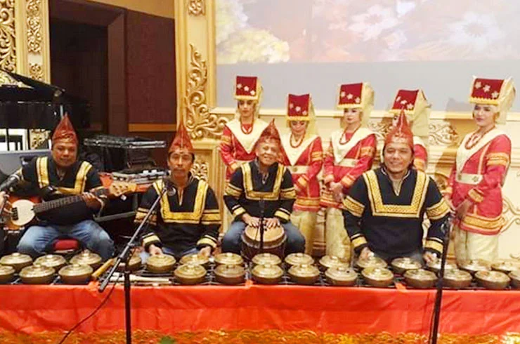 tiga_dara_Entertainments_Musik Talempong & Tari Piring